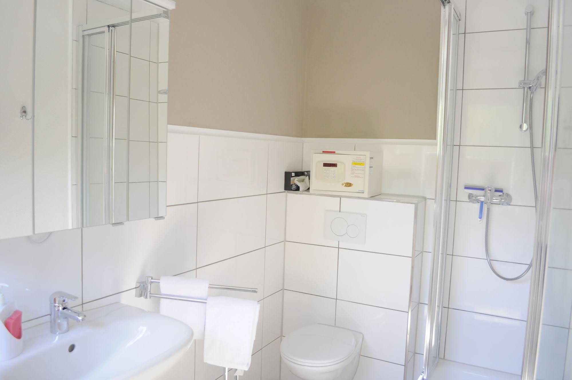 Budapester Hof Gaestehaus هامبورغ المظهر الخارجي الصورة